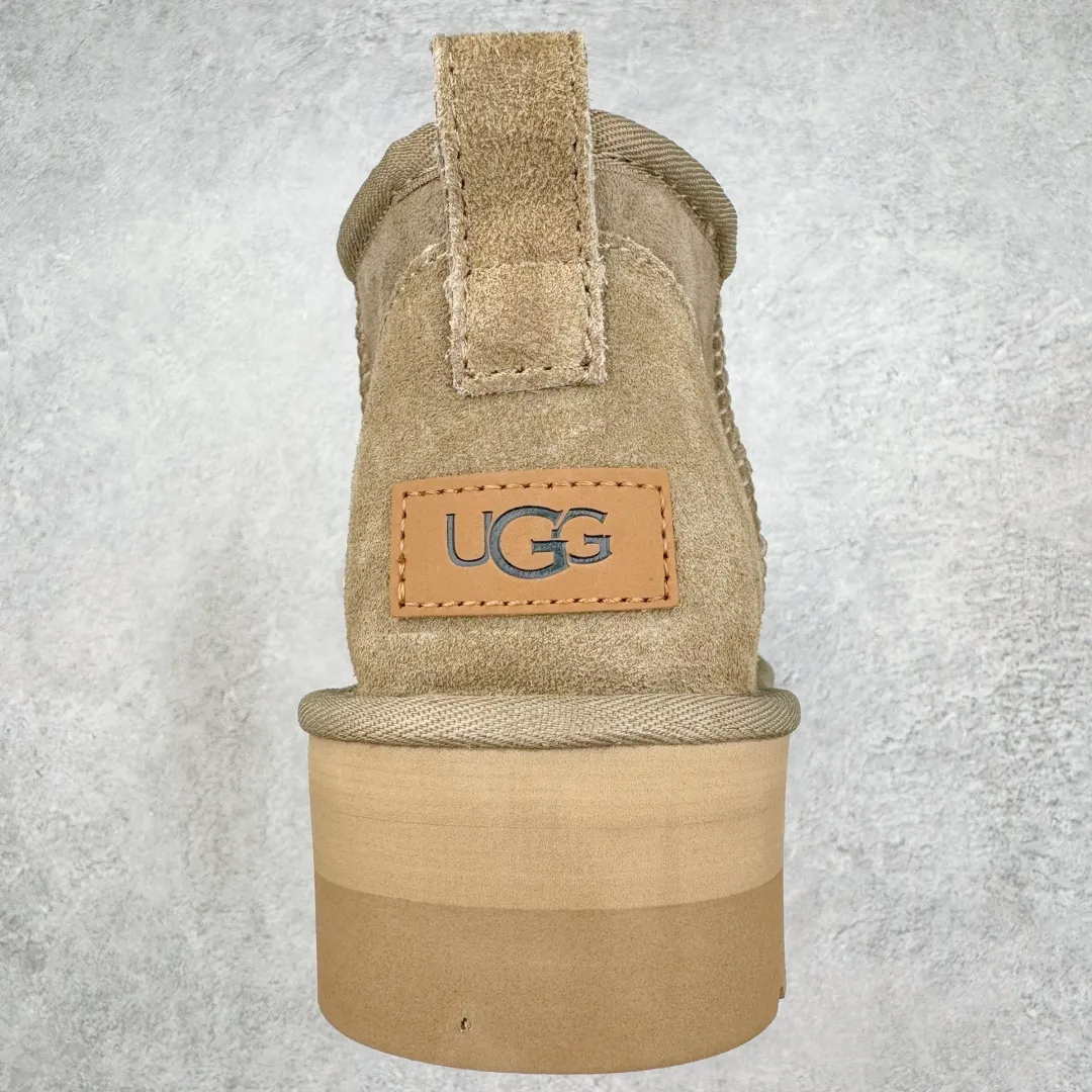Pick up locally 💰520 UGG 5092 Classic autumn and winter sheepskin and fur integrated snow boots. All shoes are made of ZP. Longfeng A-grade Australian imported sheepskin and fur integrated brand OEM production line. Fully follow the ZP process. OEM original pattern maker. Adhering to the principle of no original shoe development and selection. Pay attention to every detail. The most authentic version on the market. TREADLITE "Light Wing" technology outsole. Light/durable/flexible/pile size: 35 36 37 38 39 40 41 42 Coding: by2936070
